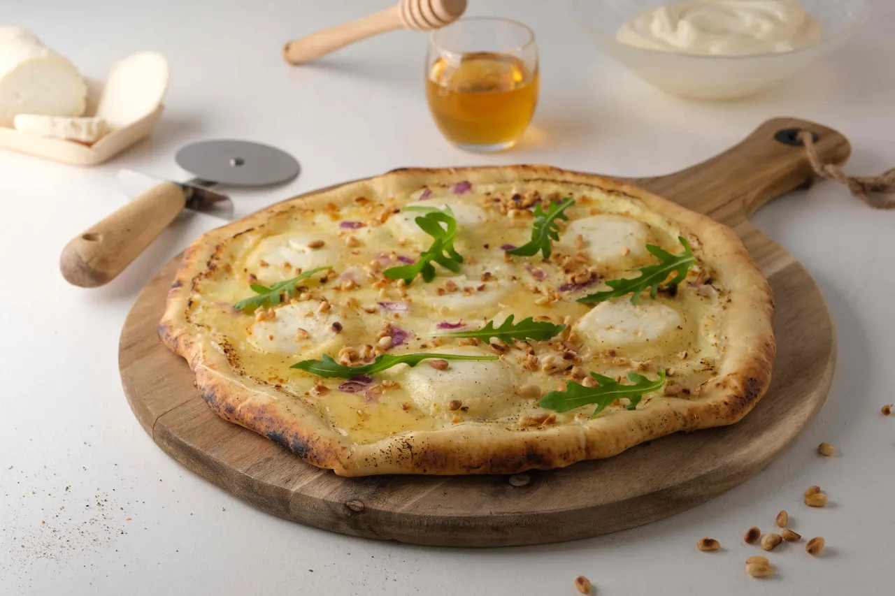 Pizza chèvre-miel dorée et fondante